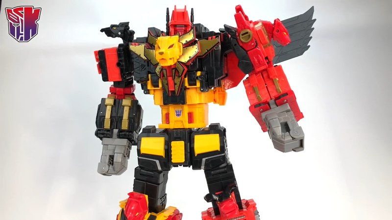 transformers titan class predaking